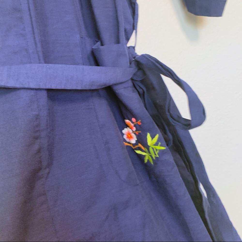 VINTAGE Navy Blue Kimono Robe Peacock Embroidery - Picture 5 of 7